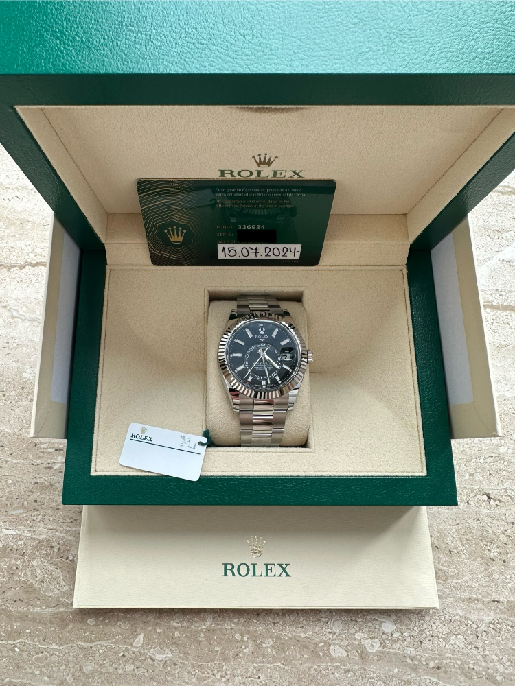 Часы Rolex Sky-Dweller 42 mm Steel and White Gold 336934-0007