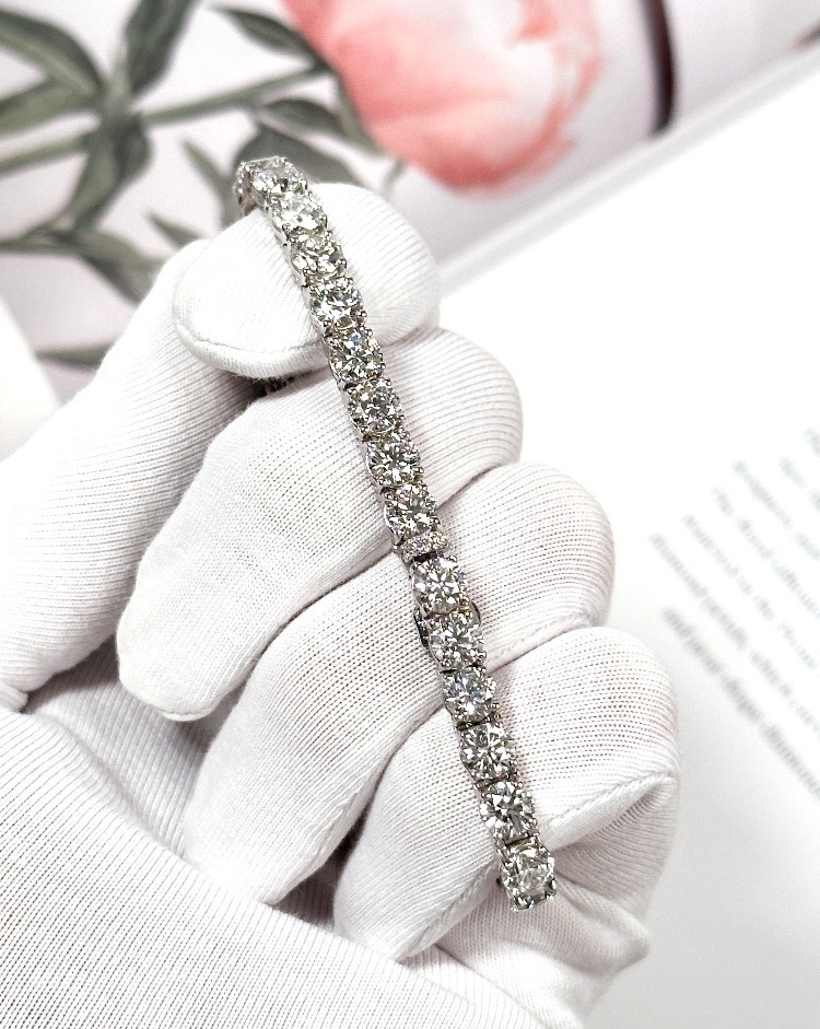 Браслет Graff Round Diamond Bracelet 16 36ct.