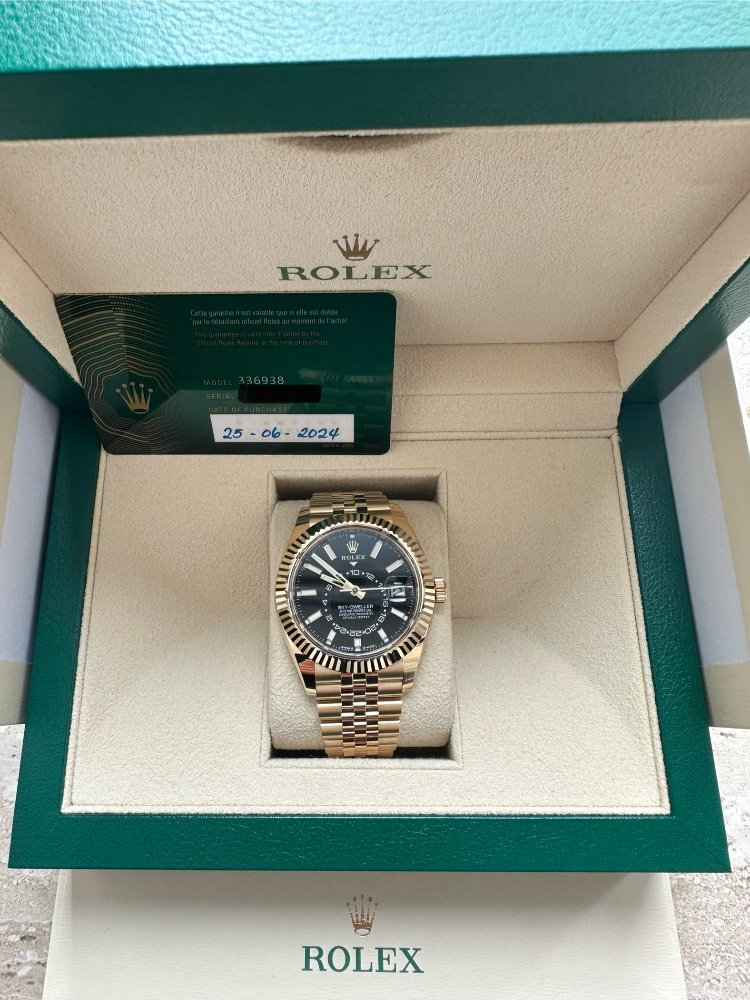 Часы Rolex Sky-Dweller Yellow Gold 42 mm 336938-0005