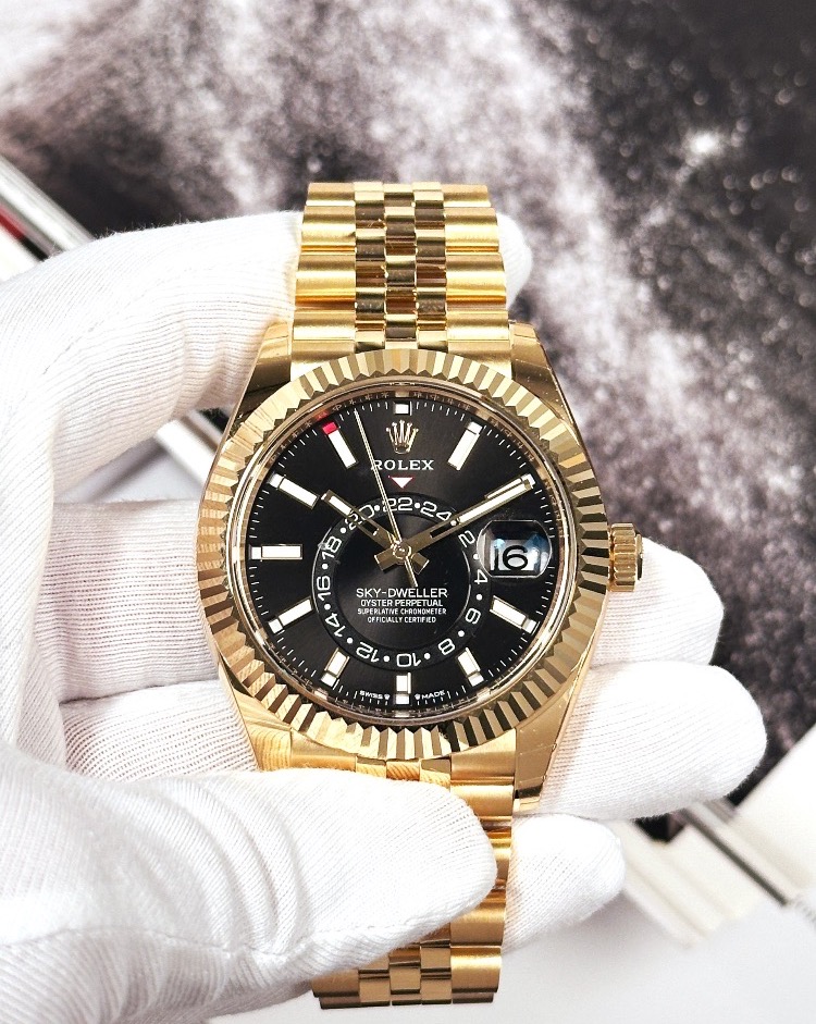 Rolex Sky Dweller Yellow Gold 42 mm 336938 0005 15666