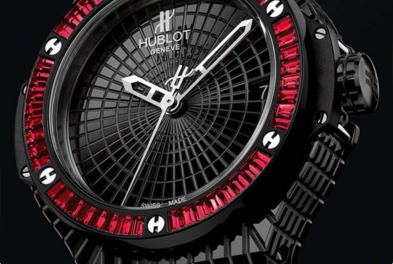 Часы Hublot Big Bang Tutti Frutti Red Caviar 346.CD.1800.LR.1913