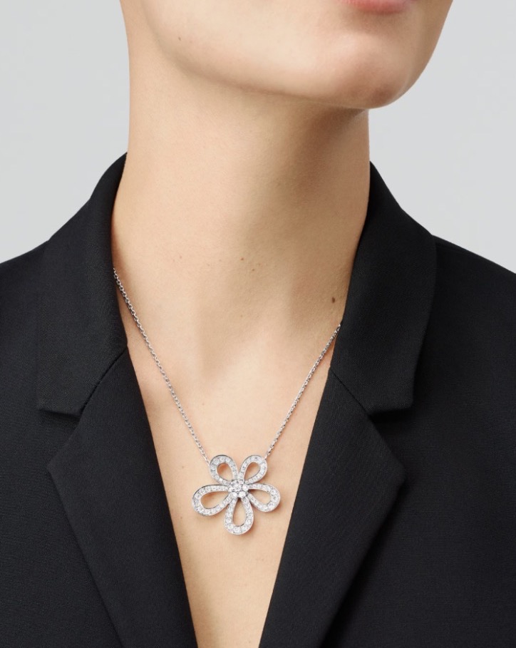 Подвеска Van Cleef & Arpels Flowerlace pendant VCARP05200