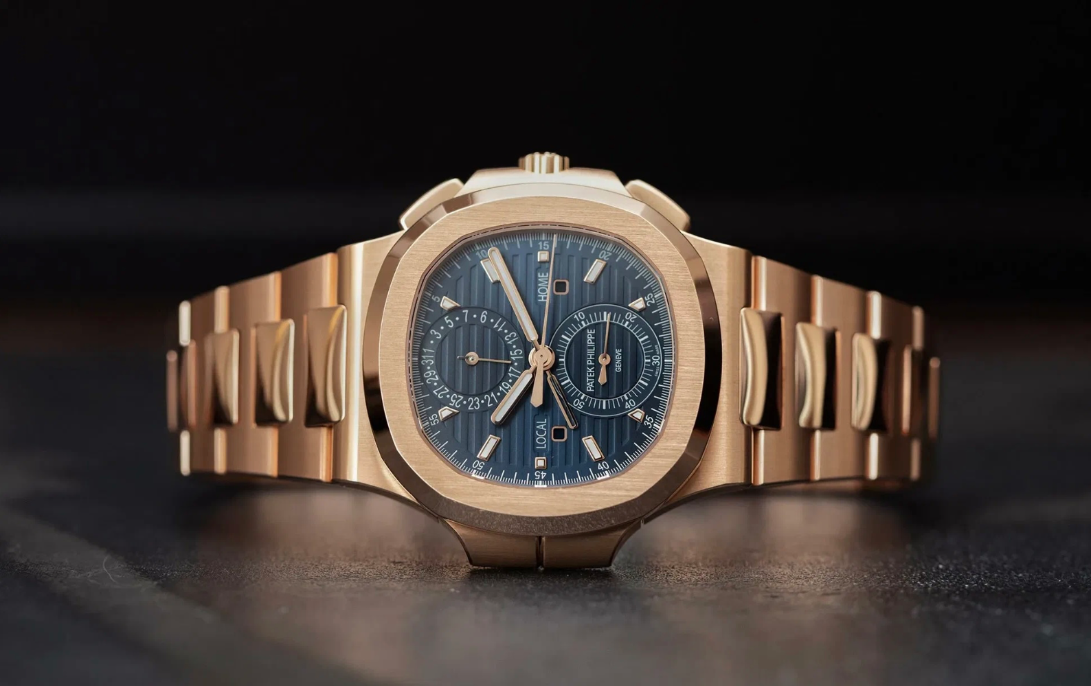 Часы Patek Philippe NAUTILUS TRAVEL TIME CHRONOGRAPH 5990/1R-001